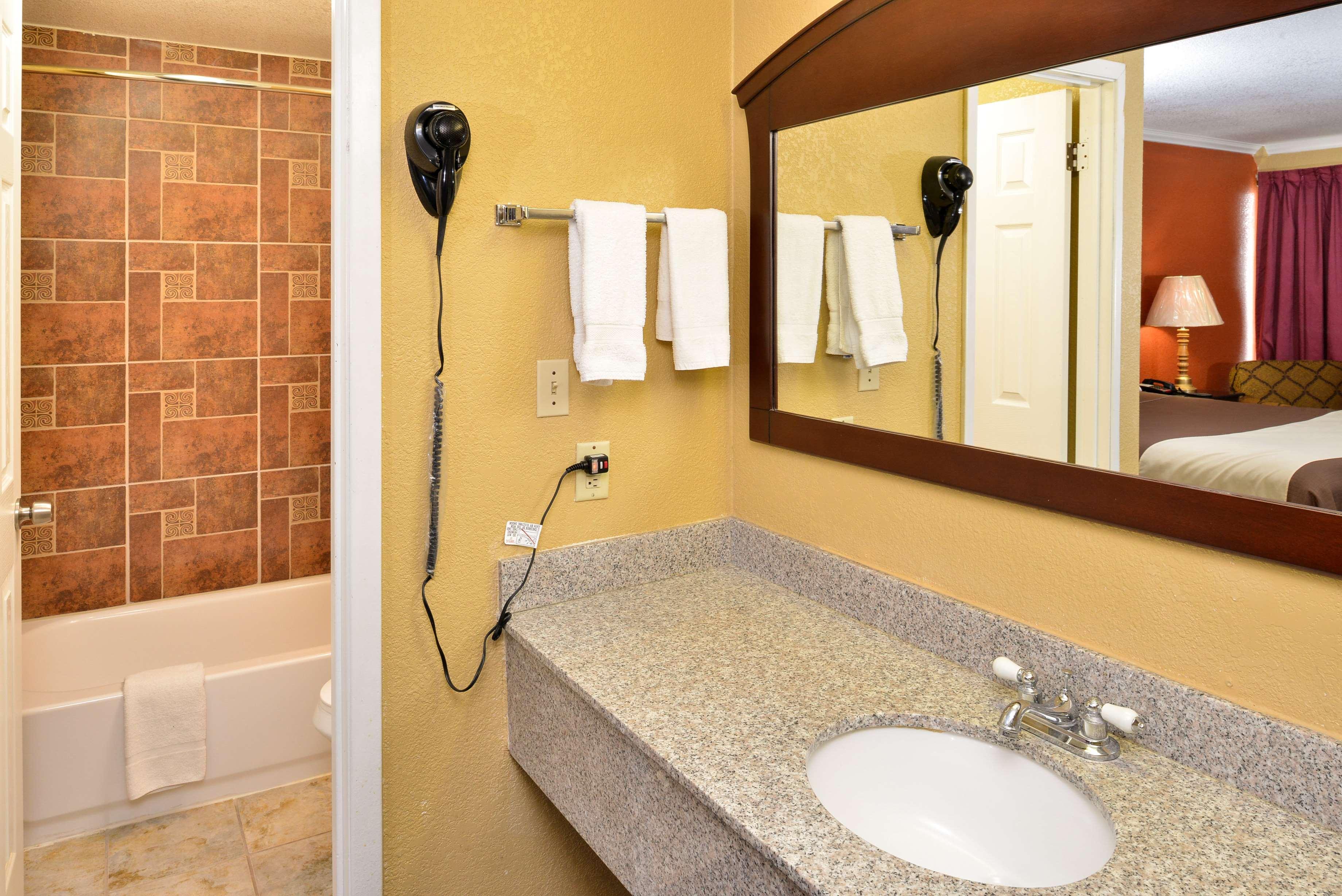 Americas Best Value Inn Schulenburg Eksteriør billede