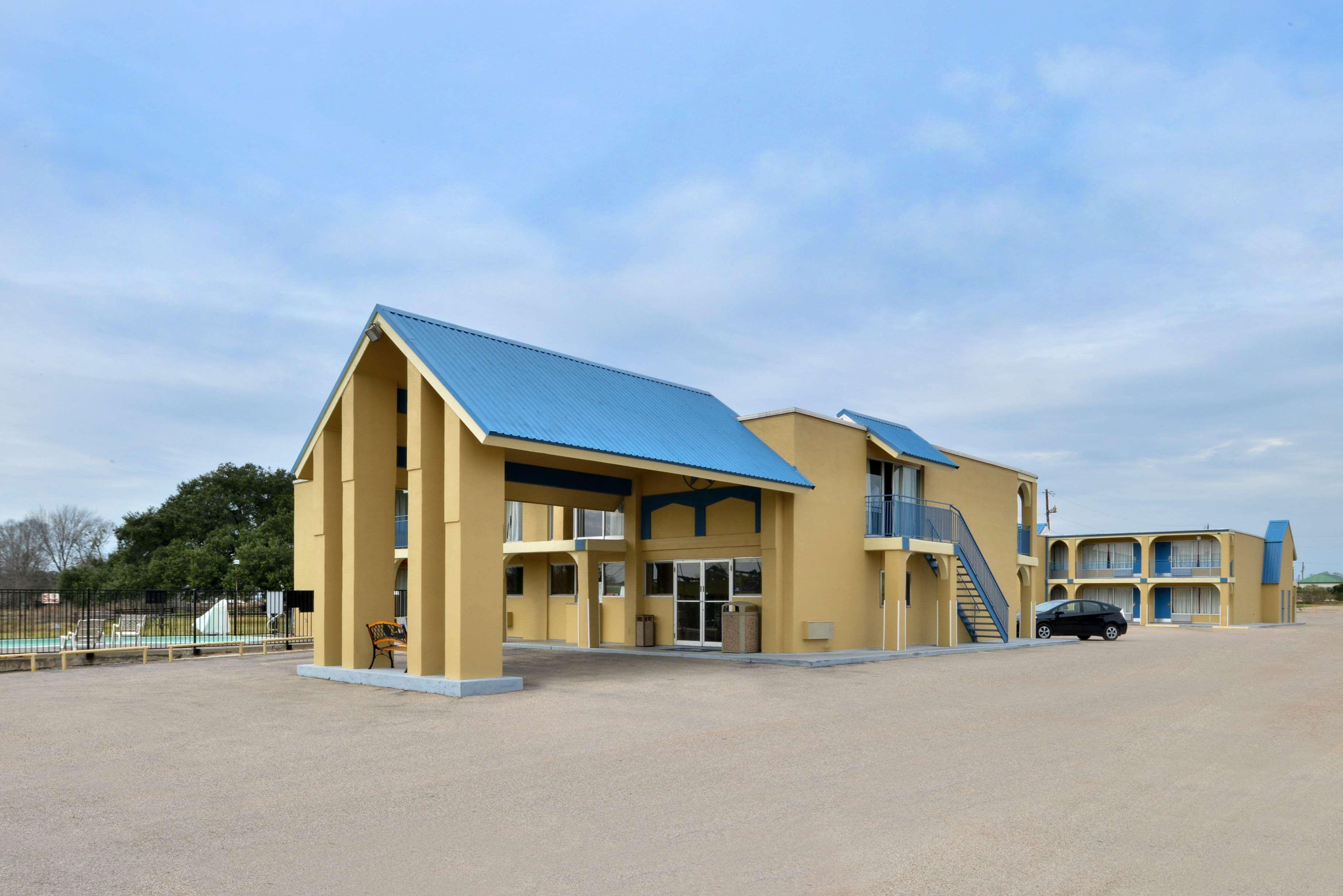 Americas Best Value Inn Schulenburg Eksteriør billede